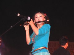 中国现代民族音乐笛子演奏家曾格格